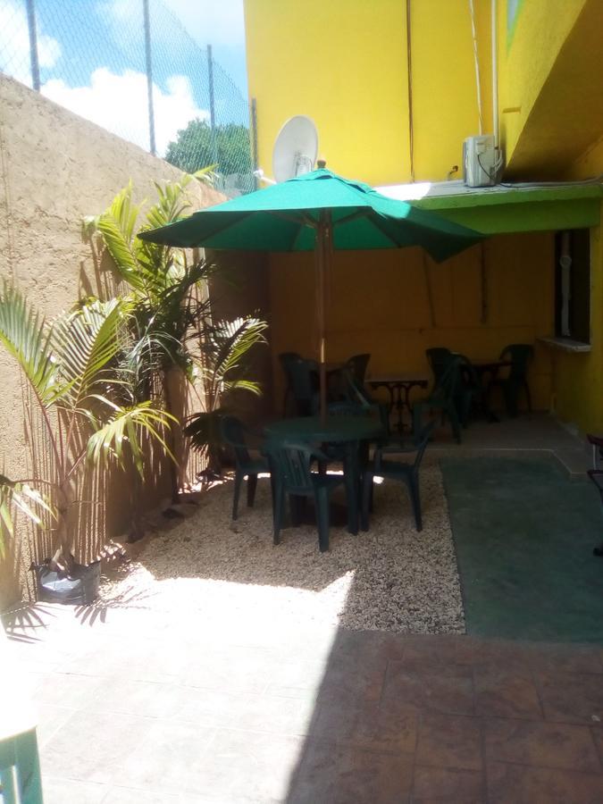 Airport Sleepy Inn Cancún Exterior foto